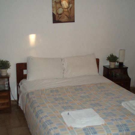 Pantazis Studios Aegina Exterior foto